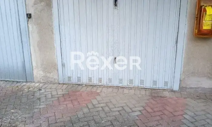 Rexer-Alessandria-Ampio-appartamento-di-mq-al-penultimo-piano-con-tre-balconi-box-auto-e-vista-aperta-Altro
