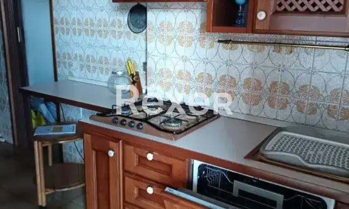 Rexer-Alessandria-Ampio-appartamento-di-mq-al-penultimo-piano-con-tre-balconi-box-auto-e-vista-aperta-Altro