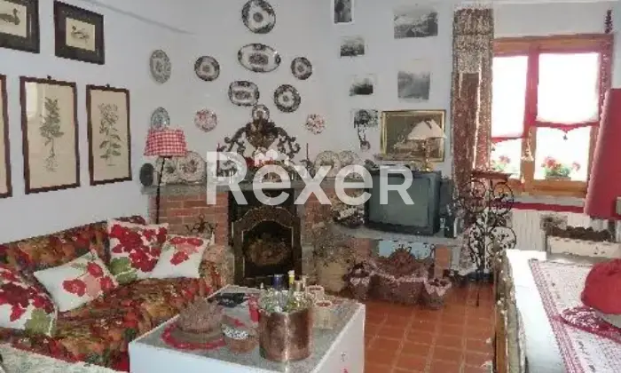 Rexer-Pontinvrea-Pontinvrea-SV-Trilocale-con-giardino-privato-di-mq-balconi-e-possibilit-di-due-posti-auto-Altro