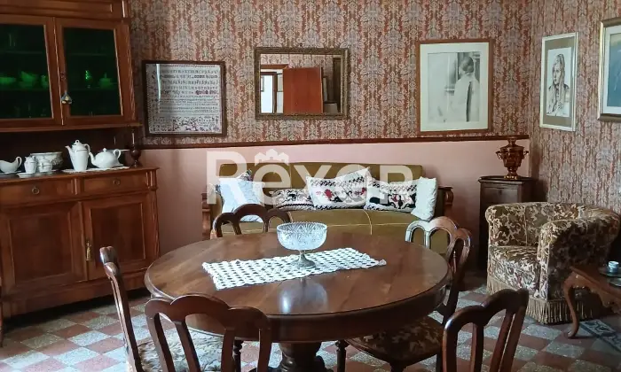 Rexer-Pienza-Pienza-a-pochi-passi-dal-centro-storico-villa-storica-con-dependance-e-ampio-Giardino-privato-Altro