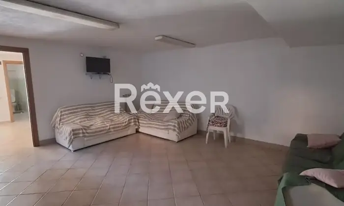 Rexer-Caresanablot-Villa-in-zona-residenziale-di-prestigio-Altro
