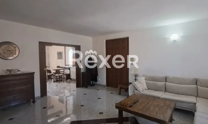 Rexer-Caresanablot-Villa-in-zona-residenziale-di-prestigio-Camera-da-letto