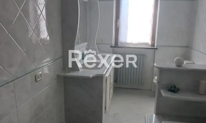 Rexer-Caresanablot-Villa-in-zona-residenziale-di-prestigio-Bagno