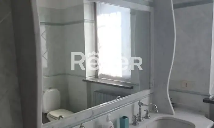 Rexer-Caresanablot-Villa-in-zona-residenziale-di-prestigio-Bagno