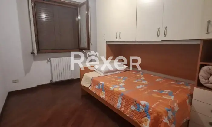 Rexer-Caresanablot-Villa-in-zona-residenziale-di-prestigio-CameraDaLetto