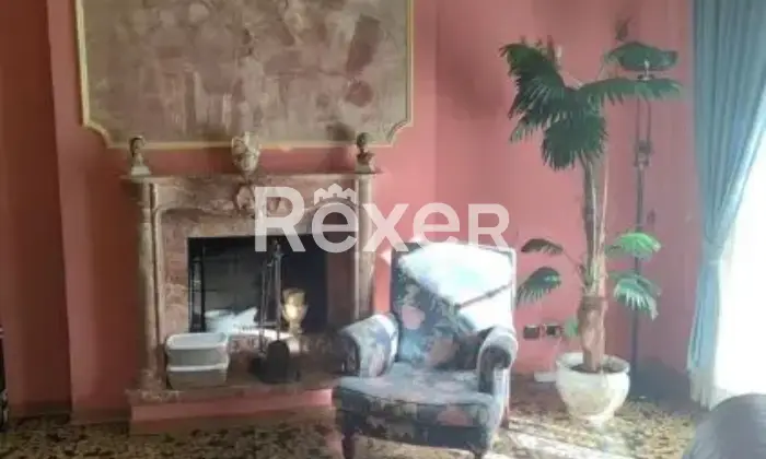 Rexer-Lucca-Vendesi-casa-indipendente-con-ampio-giardino-Via-Sarzanese-SantAnna-Lucca-Altro