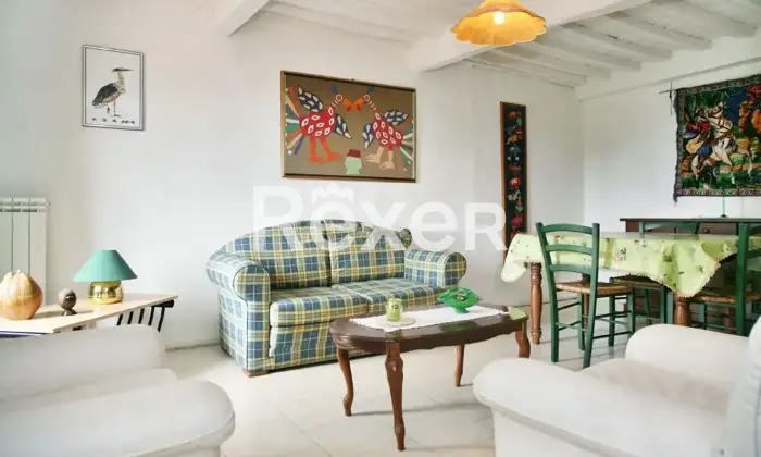 Rexer-Pescaglia-Antico-Palazzo-con-Piscina-e-Giardino-in-Vendita-a-Colognora-Pescaglia-Altro