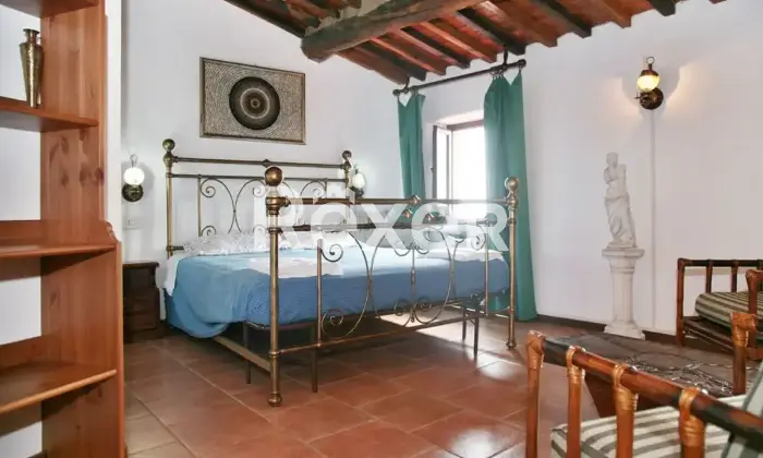 Rexer-Pescaglia-Antico-Palazzo-con-Piscina-e-Giardino-in-Vendita-a-Colognora-Pescaglia-Altro