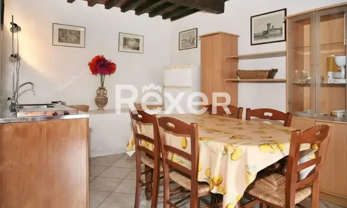Rexer-Pescaglia-Antico-Palazzo-con-Piscina-e-Giardino-in-Vendita-a-Colognora-Pescaglia-Altro