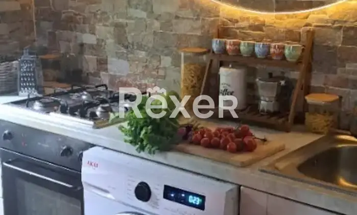 Rexer-Pescaglia-Antico-Palazzo-con-Piscina-e-Giardino-in-Vendita-a-Colognora-Pescaglia-Cucina