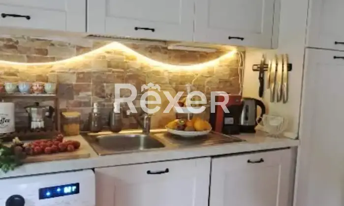 Rexer-Pescaglia-Antico-Palazzo-con-Piscina-e-Giardino-in-Vendita-a-Colognora-Pescaglia-Cucina