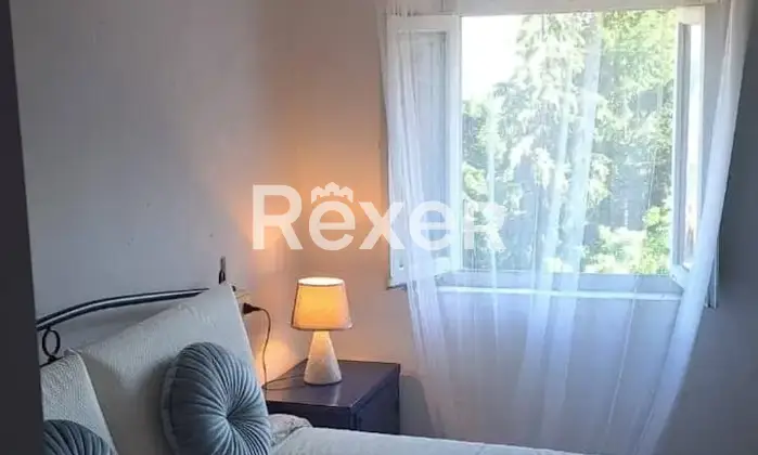 Rexer-Pescaglia-Antico-Palazzo-con-Piscina-e-Giardino-in-Vendita-a-Colognora-Pescaglia-CameraDaLetto