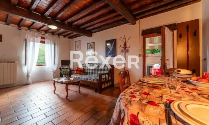 Rexer-Pescaglia-Antico-Palazzo-con-Piscina-e-Giardino-in-Vendita-a-Colognora-Pescaglia-Altro