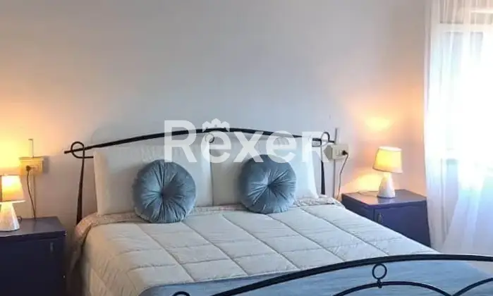 Rexer-Pescaglia-Antico-Palazzo-con-Piscina-e-Giardino-in-Vendita-a-Colognora-Pescaglia-CameraDaLetto