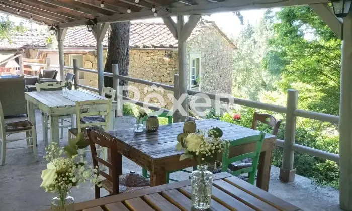Rexer-Pescaglia-Antico-Palazzo-con-Piscina-e-Giardino-in-Vendita-a-Colognora-Pescaglia-Altro