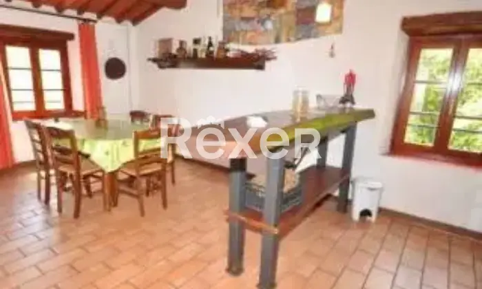 Rexer-Pescaglia-Antico-Palazzo-con-Piscina-e-Giardino-in-Vendita-a-Colognora-Pescaglia-Altro