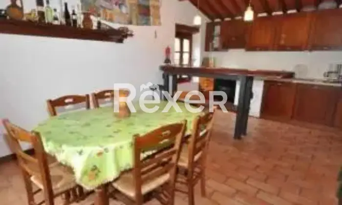 Rexer-Pescaglia-Antico-Palazzo-con-Piscina-e-Giardino-in-Vendita-a-Colognora-Pescaglia-Altro