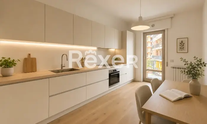 Rexer-SAVONA-Ampia-metratura-con-ascensore-e-garage-Altro
