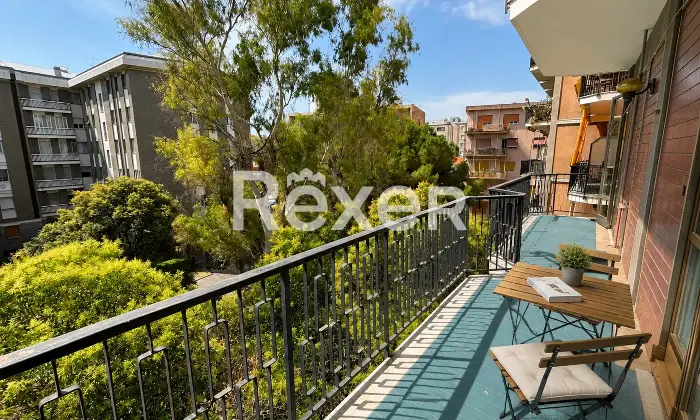 Rexer-SAVONA-Ampia-metratura-con-ascensore-e-garage-Altro
