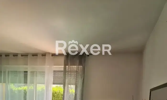 Rexer-Foligno-Foligno-Elegante-appartamento-ristrutturato-con-giardino-privato-di-mq-e-garage-doppio-Altro
