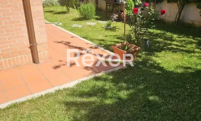 Rexer-Foligno-Foligno-Elegante-appartamento-ristrutturato-con-giardino-privato-di-mq-e-garage-doppio-Altro