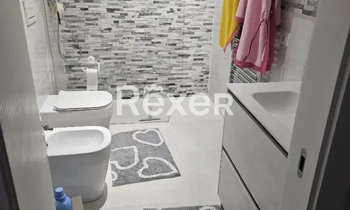 Rexer-Foligno-Foligno-Elegante-appartamento-ristrutturato-con-giardino-privato-di-mq-e-garage-doppio-Altro