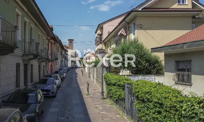 Rexer-Rivoli-VILLA-SINGOLA-LIBERA-SU-LATI-LOCATA-SINO-AL-Altro