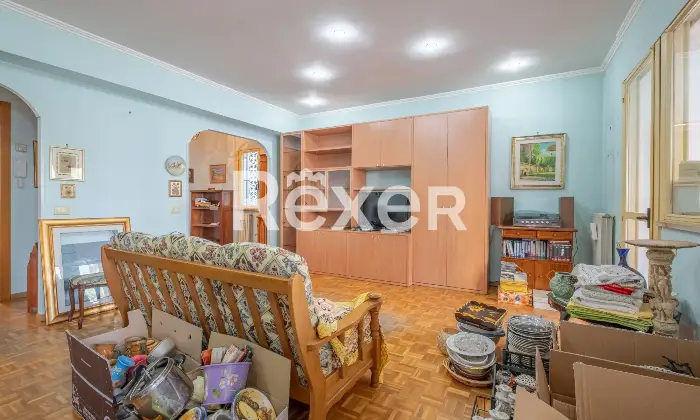 Rexer-Roma-Appartamento-in-Via-Byron-con-posto-auto-e-cantina-Salone