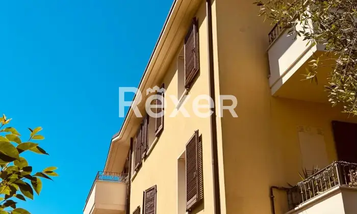 Rexer-Fano-Vendesi-appartamento-con-balconi-cantina-e-posto-auto-Localit-Roncosambaccio-Fano-PU-Altro