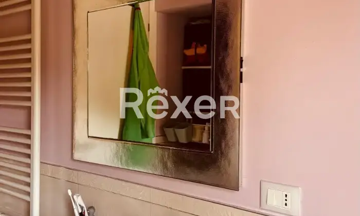 Rexer-Fano-Vendesi-appartamento-con-balconi-cantina-e-posto-auto-Localit-Roncosambaccio-Fano-PU-Altro
