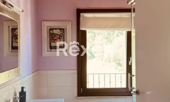 Rexer-Fano-Vendesi-appartamento-con-balconi-cantina-e-posto-auto-Localit-Roncosambaccio-Fano-PU-Altro