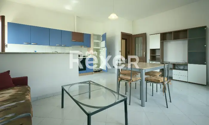 Rexer-LAquila-Villa-bifamiliare-con-due-appartamenti-indipendenti-e-garage-Altro