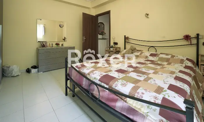 Rexer-LAquila-Villa-bifamiliare-con-due-appartamenti-indipendenti-e-garage-Altro