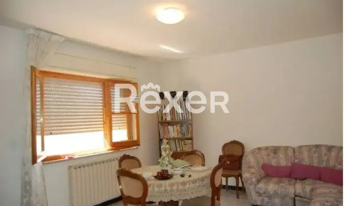 Rexer-Paciano-Villetta-bifamiliare-con-giardino-privato-rustico-con-camino-e-ampi-spazi-esterni-Altro