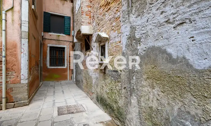 Rexer-Venezia-Appartamento-con-vista-sui-tetti-di-Venezia-nel-cuore-del-Sestiere-di-Castello-Altro