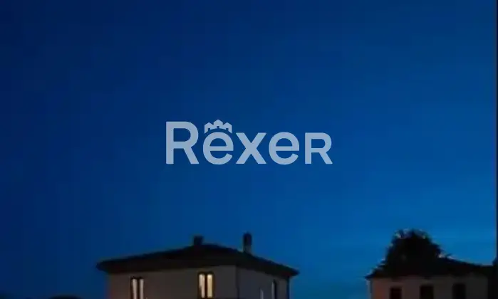 Rexer-Capannori-Vendesi-villa-in-stile-Liberty-con-piscina-e-giardino-Marlia-Capannori-LU-Altro
