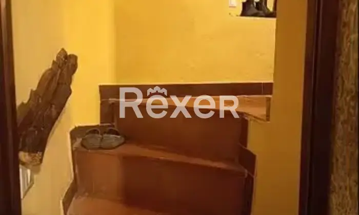 Rexer-Collesalvetti-Vendesi-appartamento-in-campagna-con-fondi-terreno-e-annesso-Le-Case-II-Altro