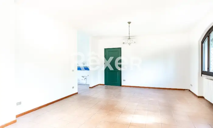 Rexer-REZZATO-QUADRILOCALE-PIANO-TERRA-CON-GIARDINO-Altro