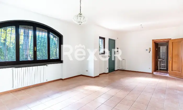 Rexer-REZZATO-QUADRILOCALE-PIANO-TERRA-CON-GIARDINO-Altro