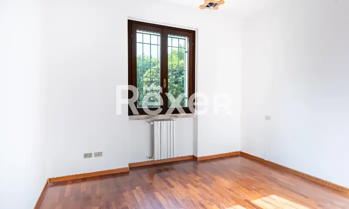 Rexer-REZZATO-QUADRILOCALE-PIANO-TERRA-CON-GIARDINO-Altro