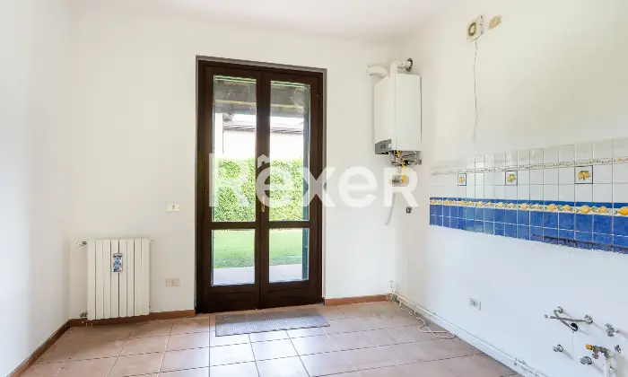 Rexer-REZZATO-QUADRILOCALE-PIANO-TERRA-CON-GIARDINO-Altro