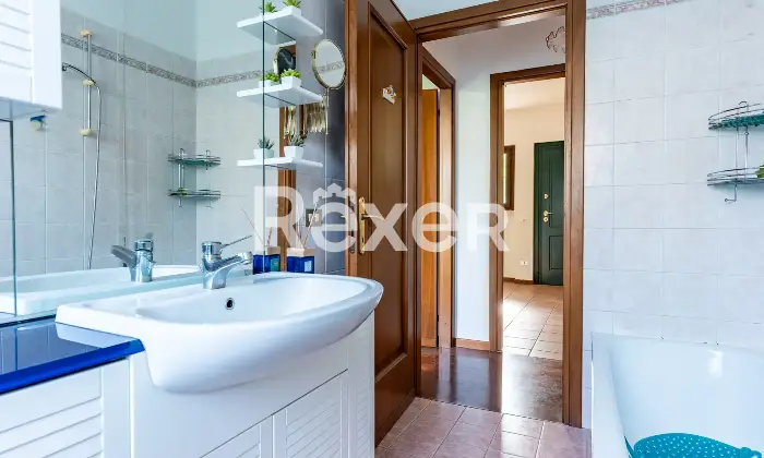 Rexer-REZZATO-QUADRILOCALE-PIANO-TERRA-CON-GIARDINO-Altro