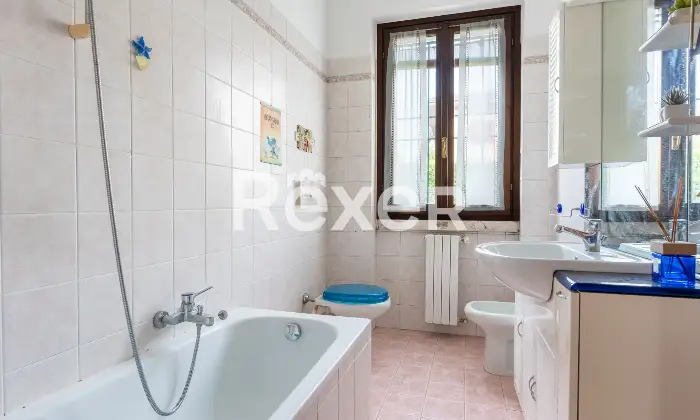 Rexer-REZZATO-QUADRILOCALE-PIANO-TERRA-CON-GIARDINO-Altro