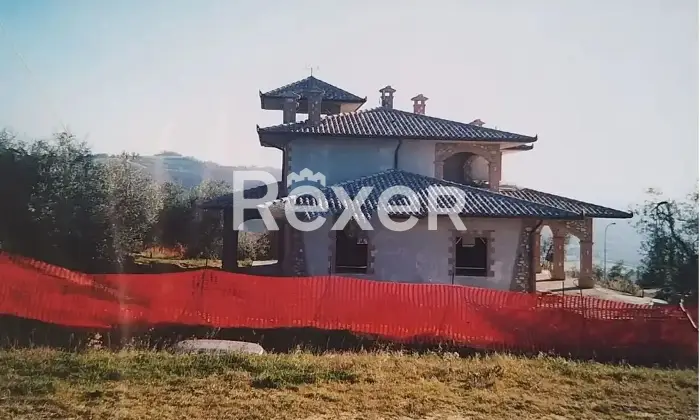 Rexer-Fabro-Villa-da-rifinire-con-torretta-panoramica-e-uliveto-tra-Orvieto-e-Citt-della-Pieve-Altro