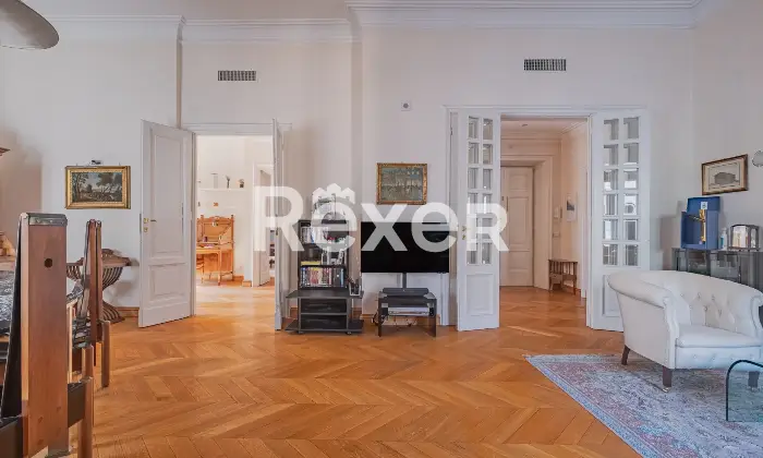Rexer-Roma-Appartamento-di-rappresentanza-a-due-passi-da-Piazza-del-Popolo-Via-Ferdinando-di-Savoia-Salone