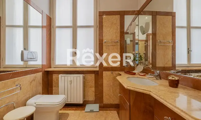Rexer-Roma-Appartamento-di-rappresentanza-a-due-passi-da-Piazza-del-Popolo-Via-Ferdinando-di-Savoia-Bagno