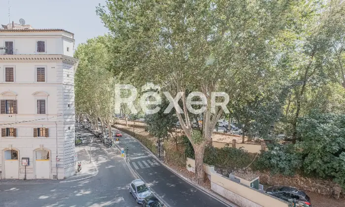 Rexer-Roma-Appartamento-di-rappresentanza-a-due-passi-da-Piazza-del-Popolo-Via-Ferdinando-di-Savoia-Vista