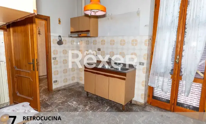 Rexer-Gualdo-Cattaneo-Casa-indipendente-con-tre-appartamenti-ampi-garage-terreno-con-ulivi-e-annessi-Gualdo-Cattaneo-PG-Altro