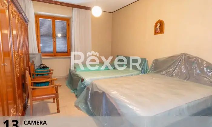 Rexer-Gualdo-Cattaneo-Casa-indipendente-con-tre-appartamenti-ampi-garage-terreno-con-ulivi-e-annessi-Gualdo-Cattaneo-PG-Altro