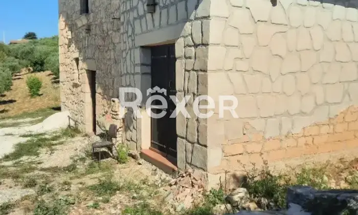 Rexer-Caltabellotta-Villa-rustica-con-uliveto-e-terreno-a-Caltabellotta-AG-Altro